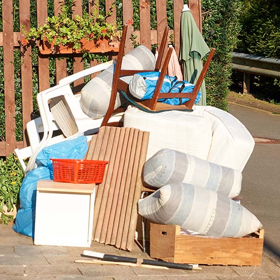 house-rubbish-roadside-mobile.jpg