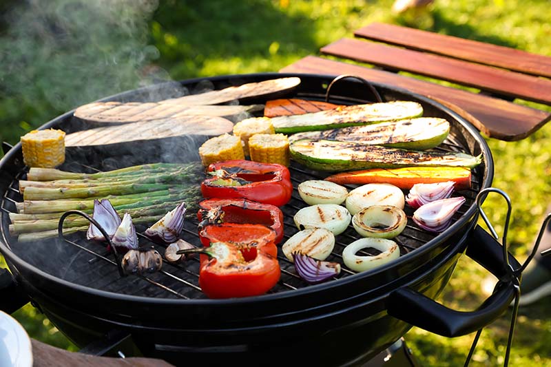 BBQ with grilled vegetables as an alternative to cooking meat